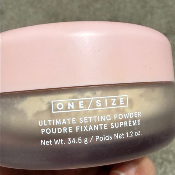ONE/SIZE Setting Powder - Picture 2 of 5